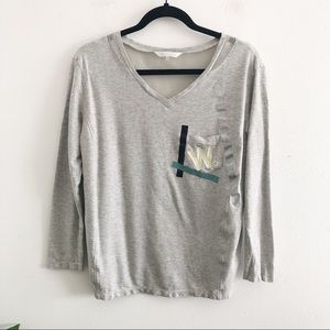 W. Doubleudot gray v neck logo mesh back top